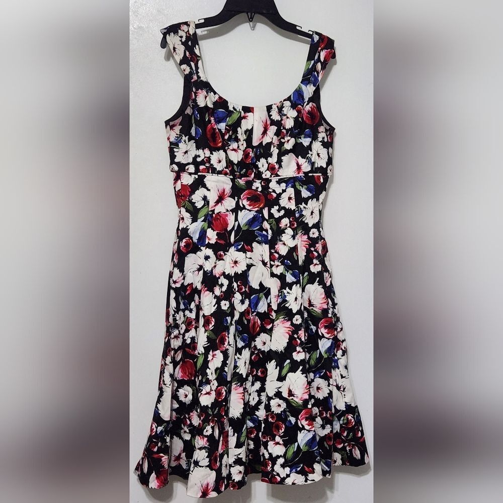 WHBM White House Black Market Womens Fit & Flare Dress Size 4 Floral Sleeveless